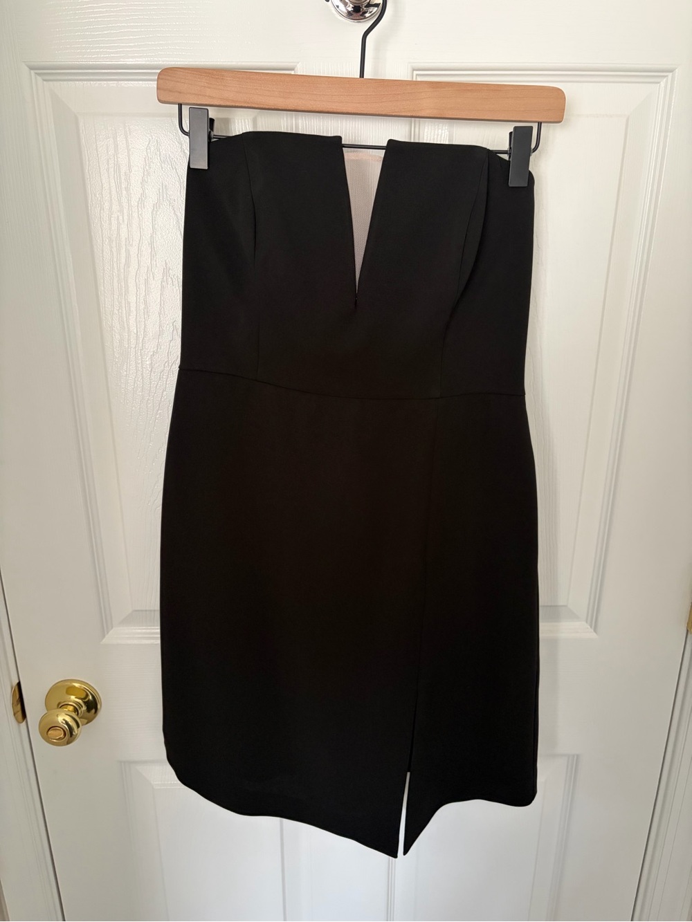 Strapless Black Minidress Dress with V-Plunge Neckline (6)